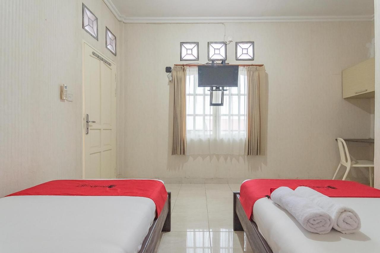 Reddoorz Syariah Near Terminal Batu Ampar 2 Hotel Balikpapan  Exterior photo