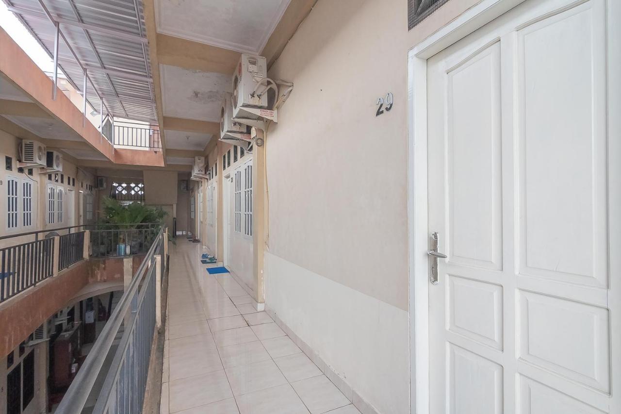Reddoorz Syariah Near Terminal Batu Ampar 2 Hotel Balikpapan  Exterior photo