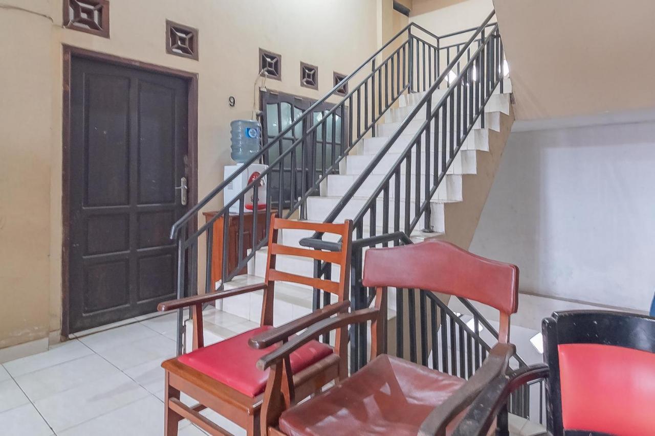 Reddoorz Syariah Near Terminal Batu Ampar 2 Hotel Balikpapan  Exterior photo